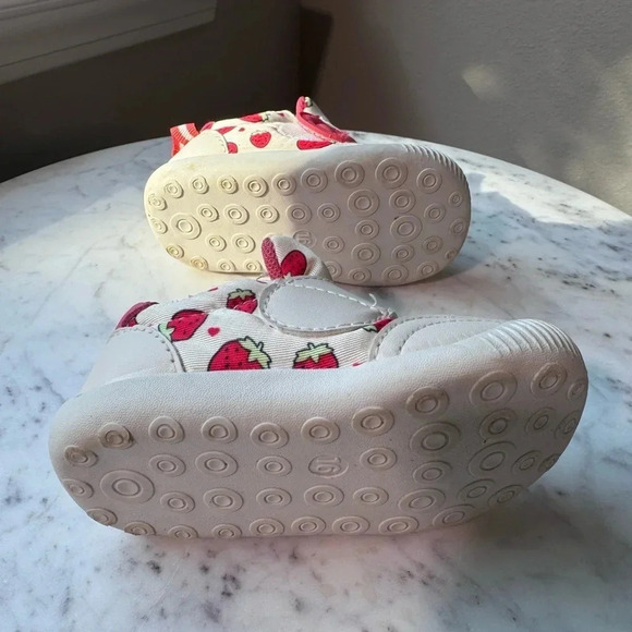 Toddler Slip-on Sneakers, white with strawberry pattern, size 5 - Picture 4 of 4